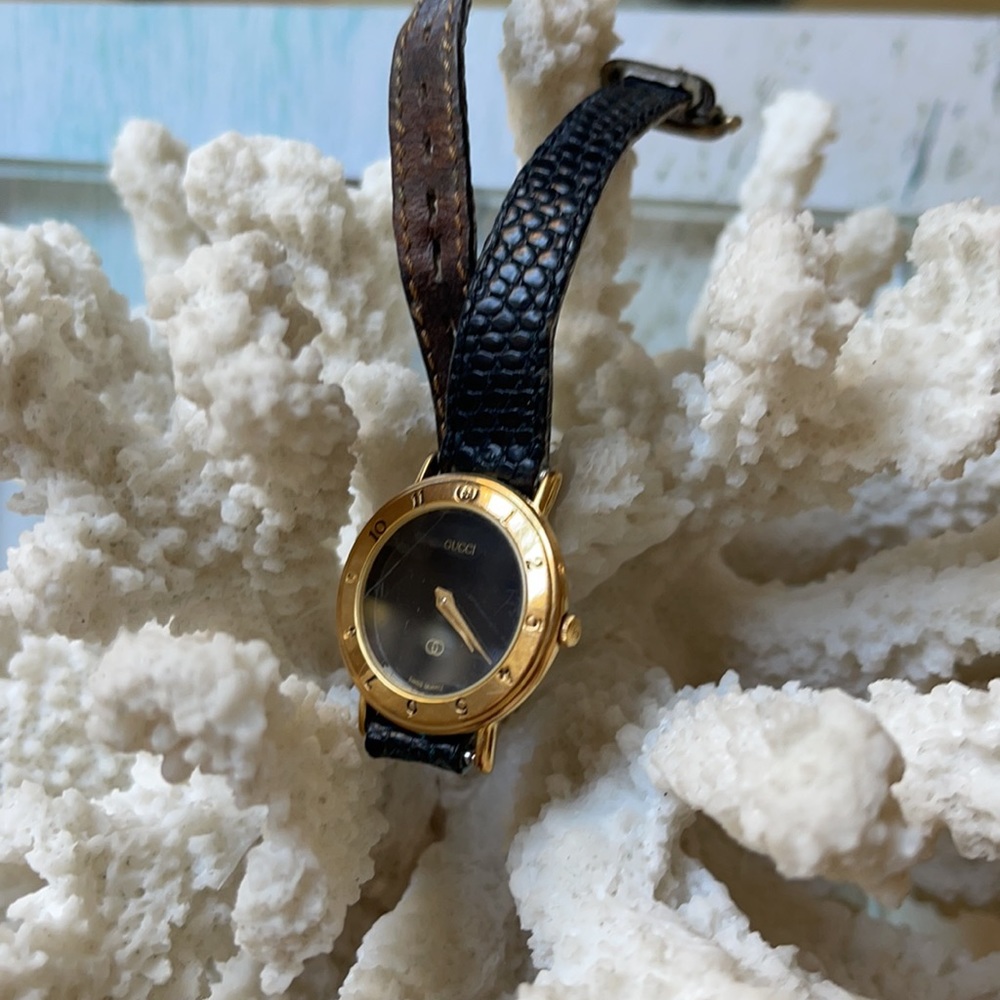 Ladies vintage Gucci watch - Picture 6 of 11